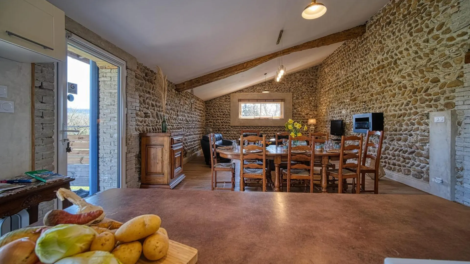 Holiday home Maison Michonieres - Gite 3 Etoiles - 8 Personnes Miribel
