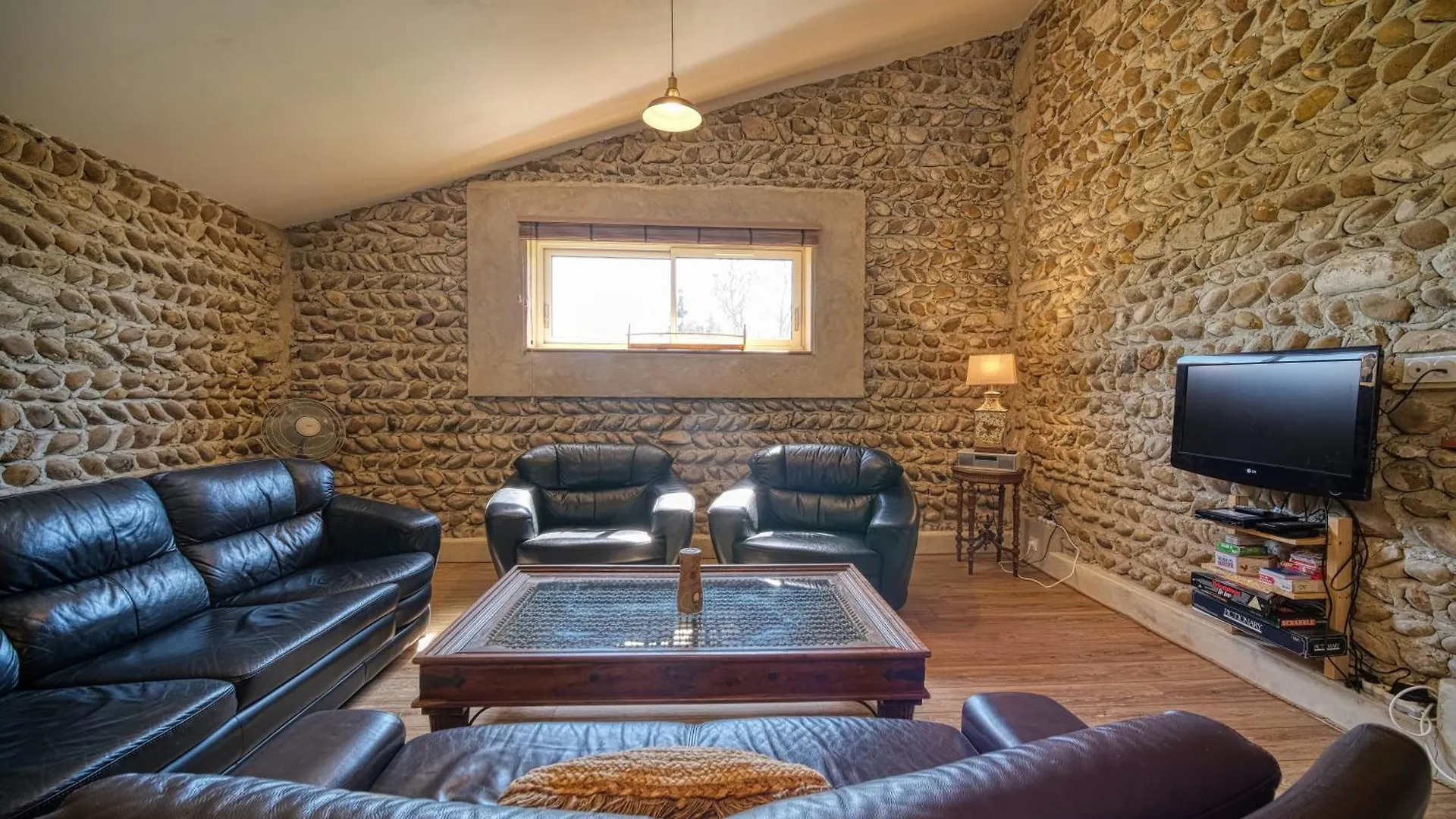 Holiday home Maison Michonieres - Gite 3 Etoiles - 8 Personnes Miribel