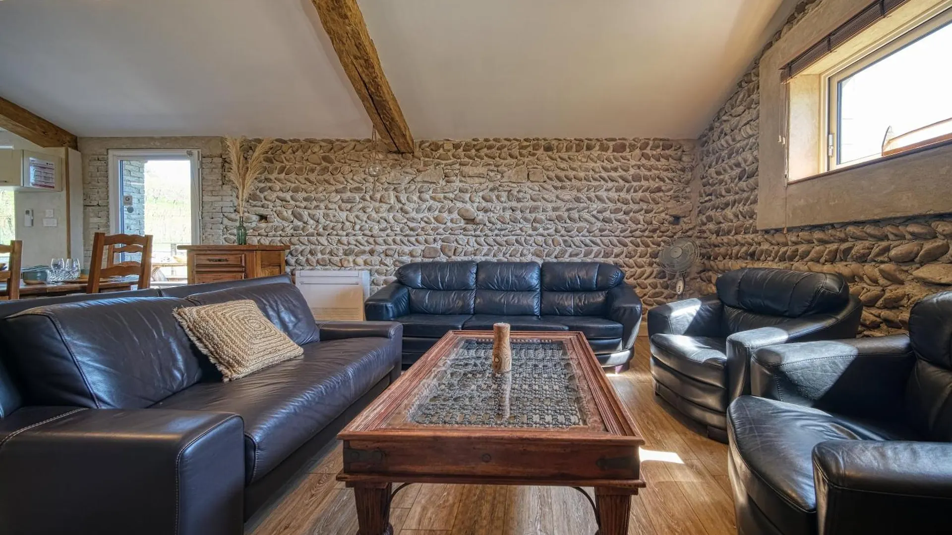 Maison Michonieres - Gite 3 Etoiles - 8 Personnes Miribel