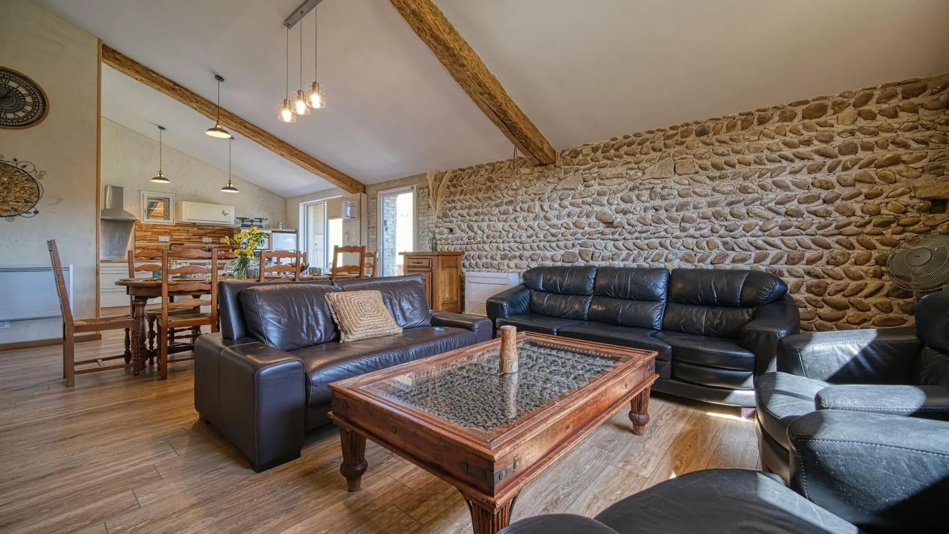 Holiday home Maison Michonieres - Gite 3 Etoiles - 8 Personnes Miribel  France