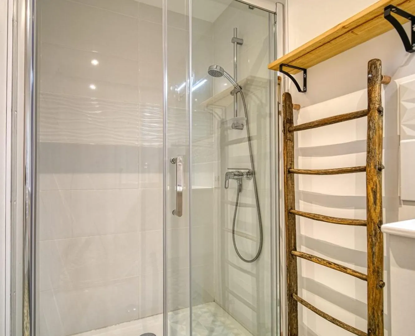 Holiday home Maison Michonieres - Gite 3 Etoiles - 8 Personnes Miribel