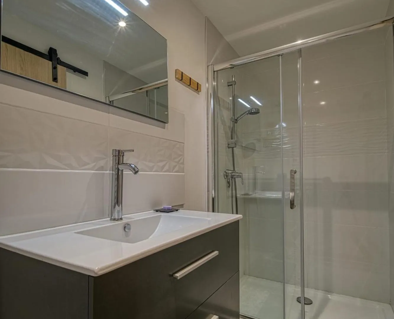 Maison Michonieres - Gite 3 Etoiles - 8 Personnes Miribel  Holiday home