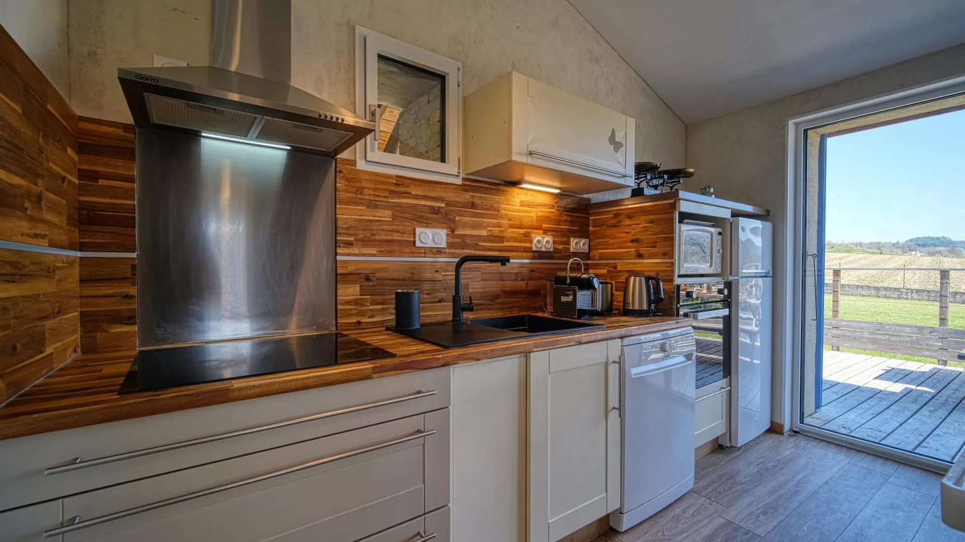 Maison Michonieres - Gite 3 Etoiles - 8 Personnes Miribel  Holiday home